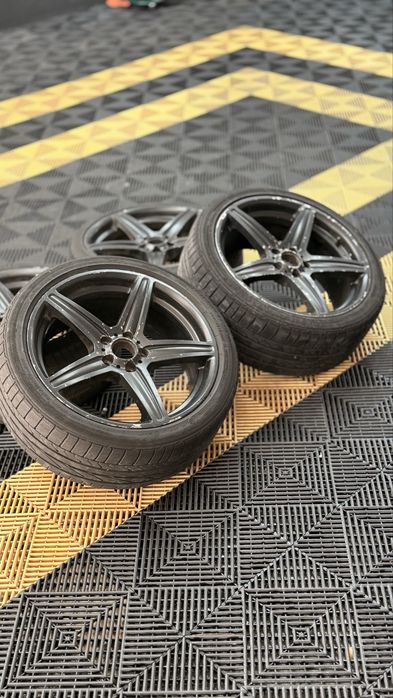 Vende-se Jantes R17 furação 5x100