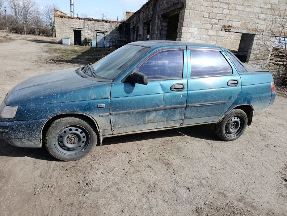 Продам ваз 2110 в