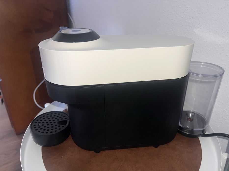 Maquina de Café Nespresso- Vertuo Pop Branco