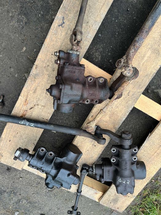 Рульовий кермовий редуктор Nissan Навара Navara D22