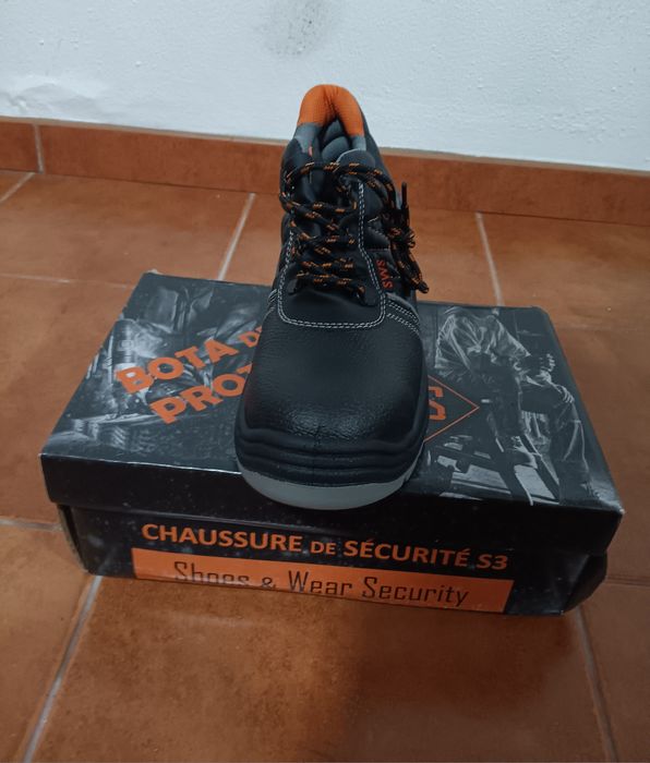 Vendo Bota de proteção S3