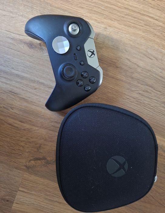 Г еймпад Xbox Elite Wireless Controller Series 2 + чохол  не перевірявся