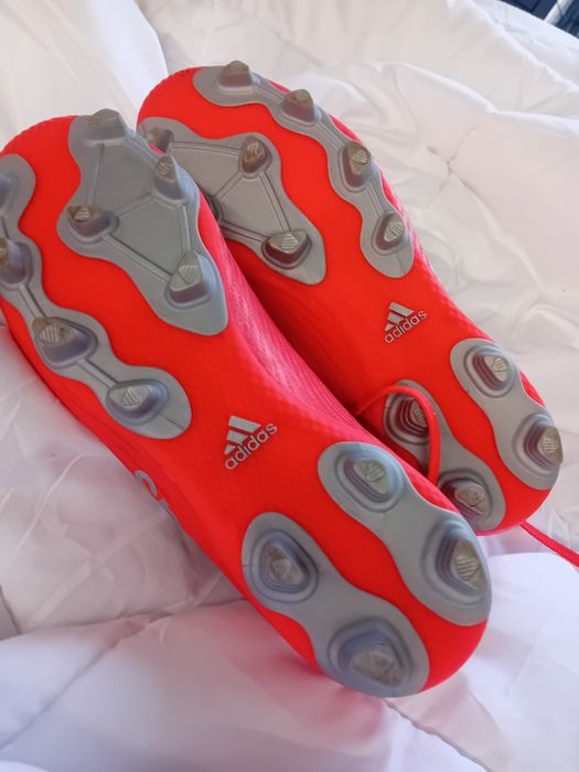 NOVAS Sapatilhas futebol Adidas X 16.4 FG originais, em excelente estado de conservação (conforme visível nas fotos da sola e pitões, sem  desgaste).