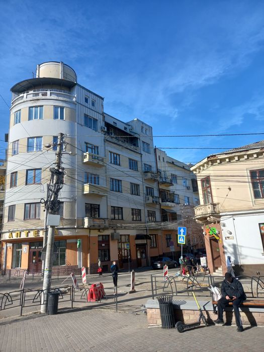 Продаж 3х кімн квартира Чернівці ,центр