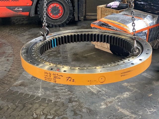 nowe łożysko duże 1090 mm średnica