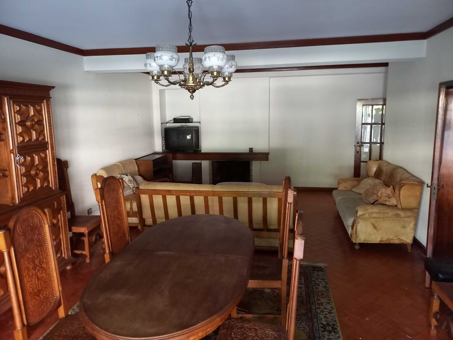 Apartamento T4 no centro de Guimaraes para arrendar