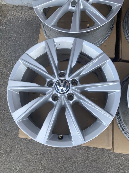 R17 5*112 et43 d57,1 vw passat,jetta,golf ,touran