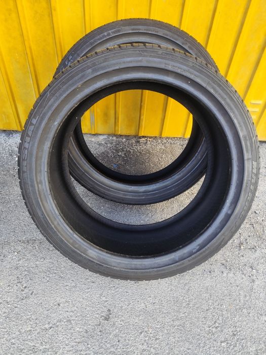 Pneus  225/40R18