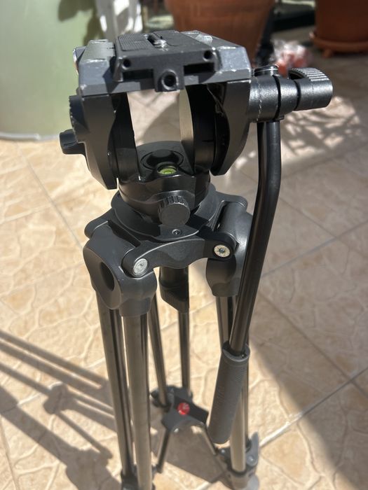 Manfrotto Tripe completo com cabeca e mala de transporte