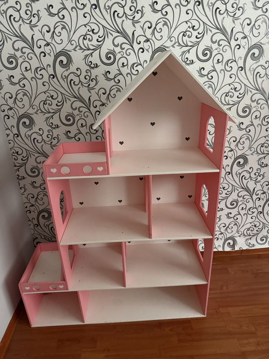 Домик для іграшок / стелаж , меблі , комод , ляльковий будинок