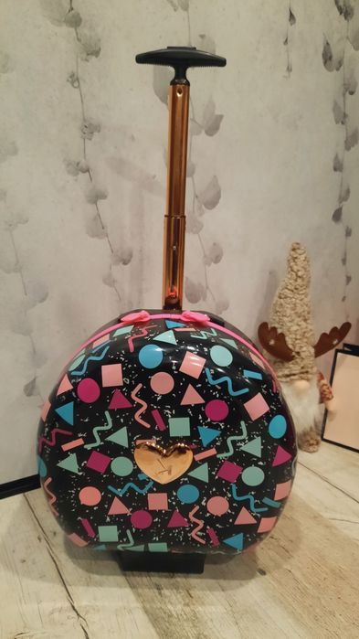 Walizka garderoba LOL