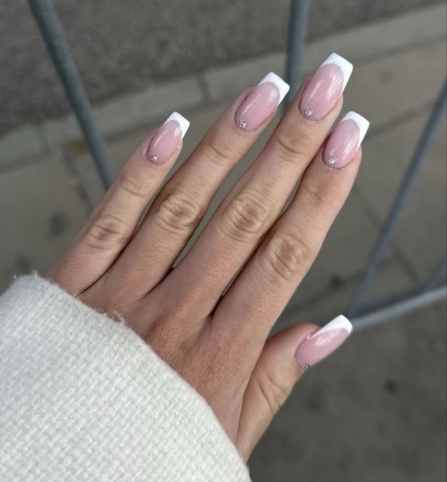 Manicure Pedicure Przedłużenie Hybryda żel