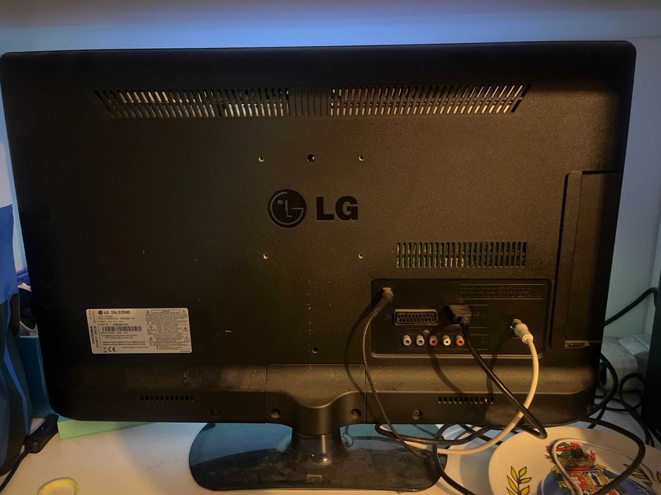 TV LG 26LS3500 para peças ou reparação (Ecrã a piscar)