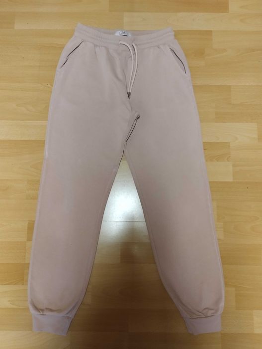Różowe spodnie dresowe damskie C&A rozmiar S