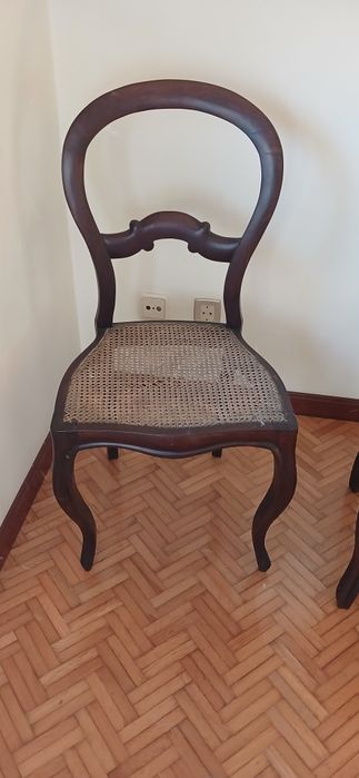 Vendo cadeiras antigas