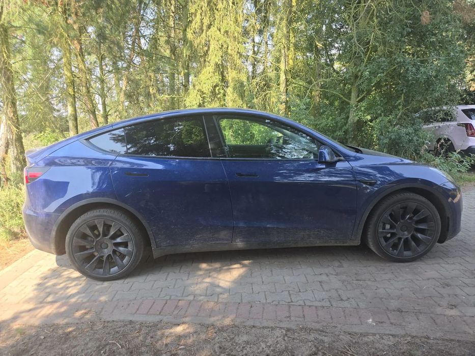 Tesla Model Y Język polski, nawigacja, pakiet sport, aplikacja w telefonie