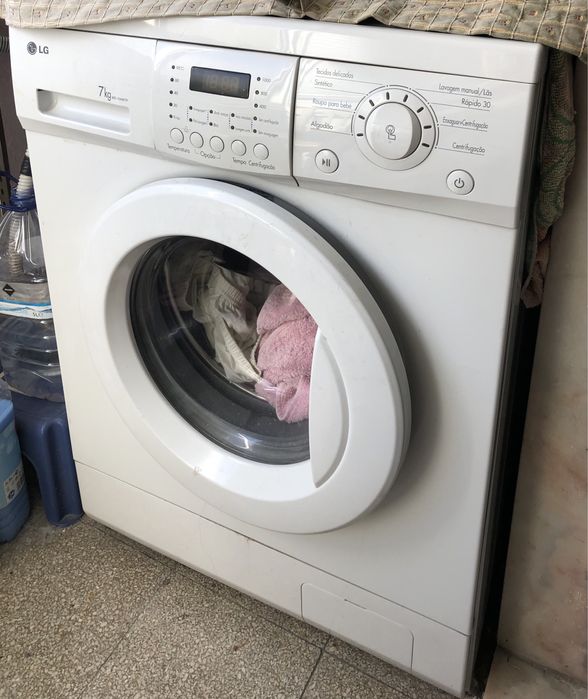 Máquina de lavar roupa LG 7kg