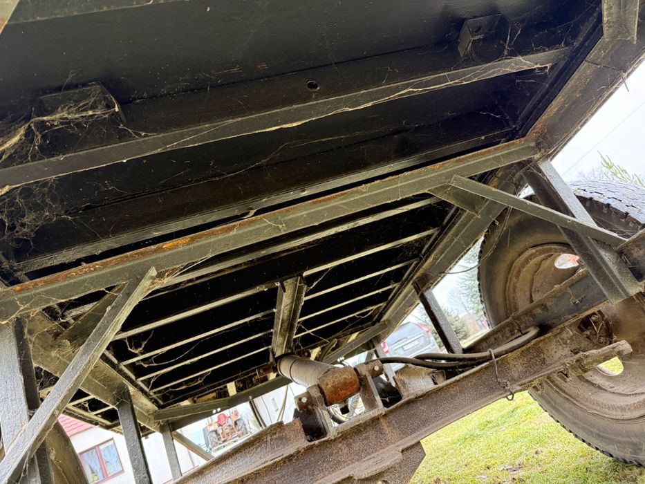 Przyczepka wywrotka przyczepa bitka