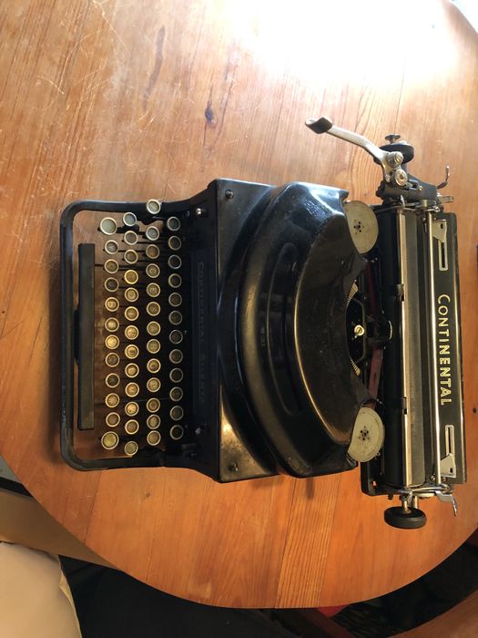 Máquina de escrever antiga