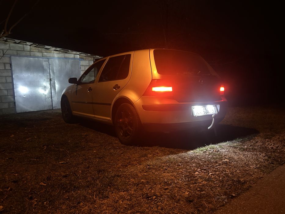 VW Golf 4 1.4, хороший стан, економний