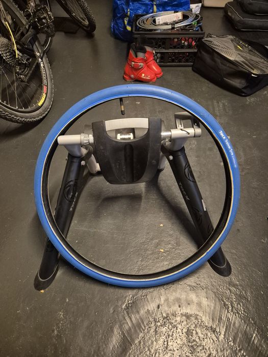 Trenażer tacx bushido T2780