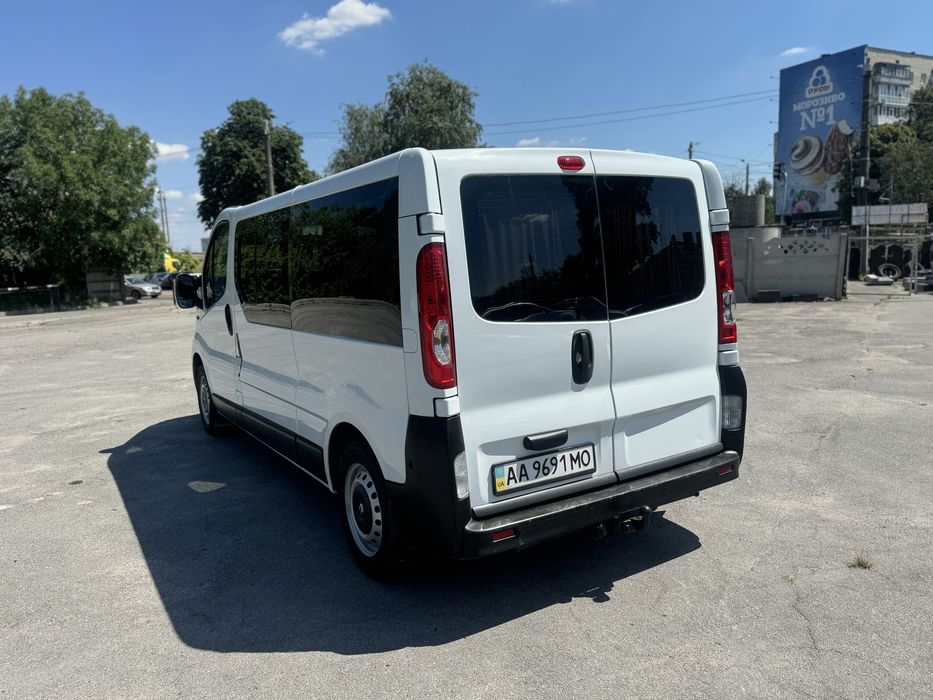 Renault Trafic довга база