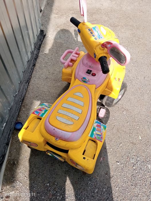 Електро машина дитяча.