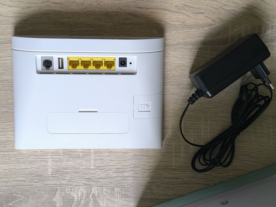 Modem LTE + router WiFi/LAN Karta SIM Huawei B315