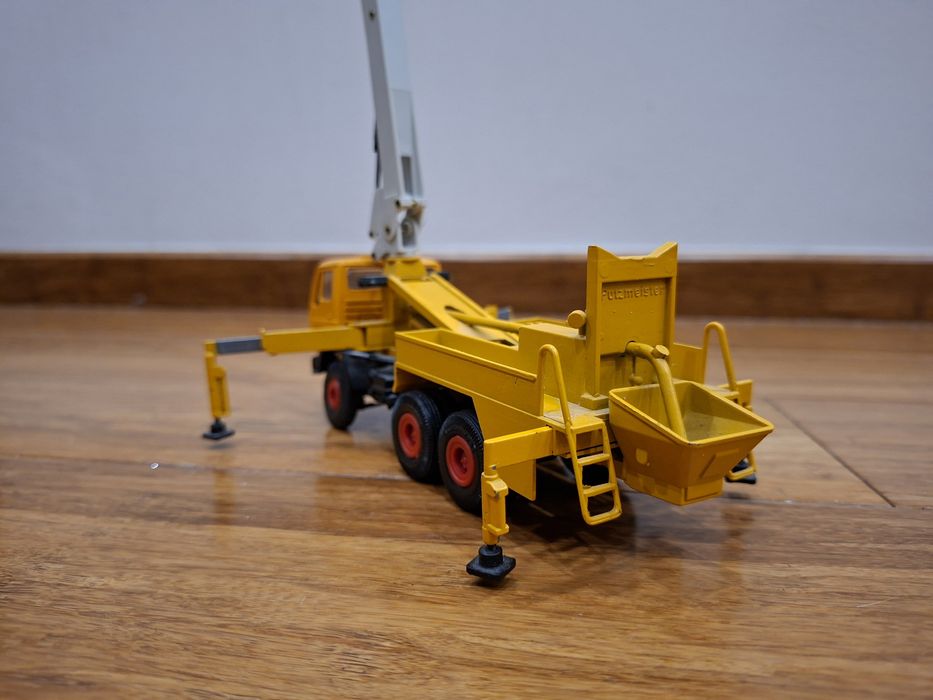 Model Conrad 3080 Pompa do betonu Mercedes 1:50 | Metal W. Germany