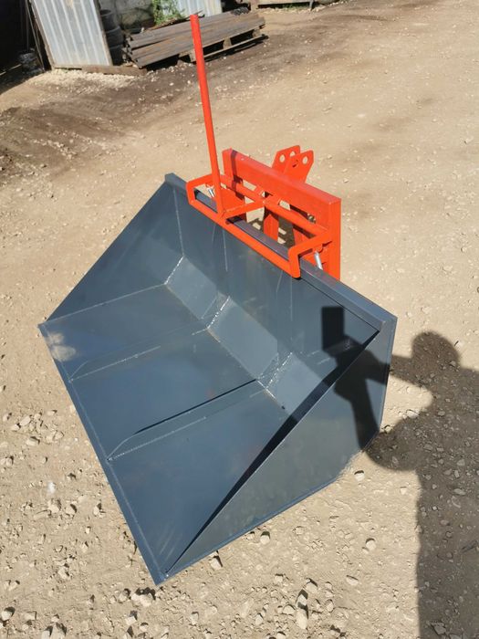 Pług do sniegu Szufla, łycha z kiprem na tył ciągnika Tuz, łyżka