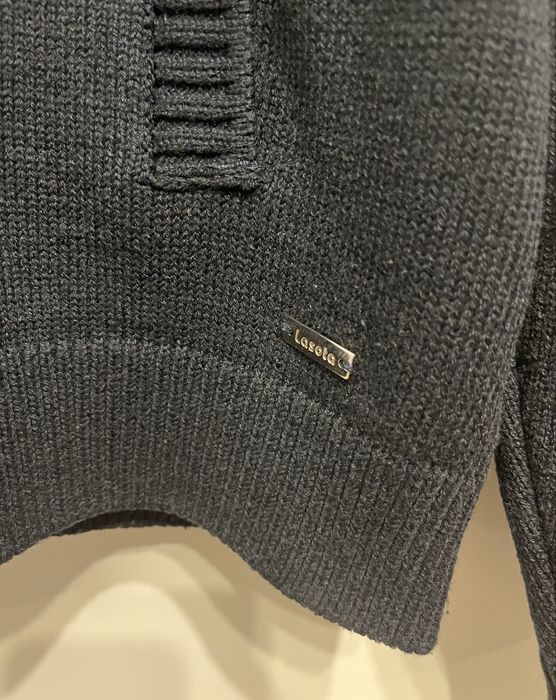 Kardigan sweter zapinany na suwak z kieszeniami