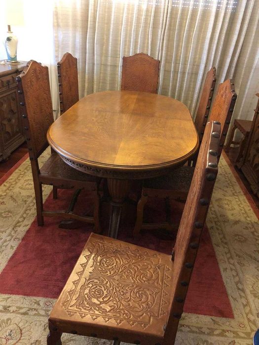 Mesa de Jantar Extensivel de Madeira e 9 Cadeiras (BOM remodelar DIY)