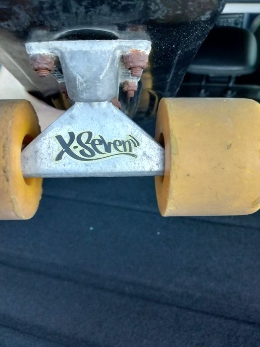 Pequeno skate usado