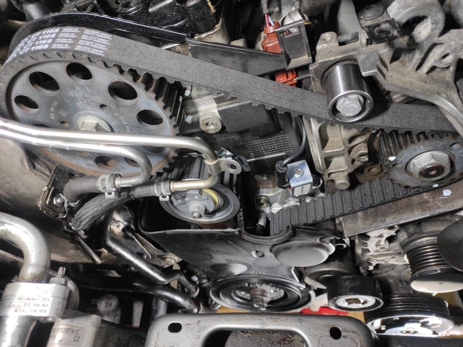 Sprzedam VW Golf 7     1.6 TDI skrzynia DSG