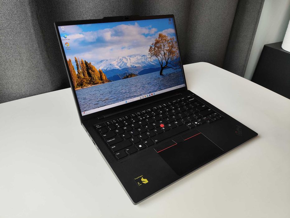 Lenovo ThinkPad T14s Gen 6 14" IPS Snapdragon 32/512 4 cykle ładowania