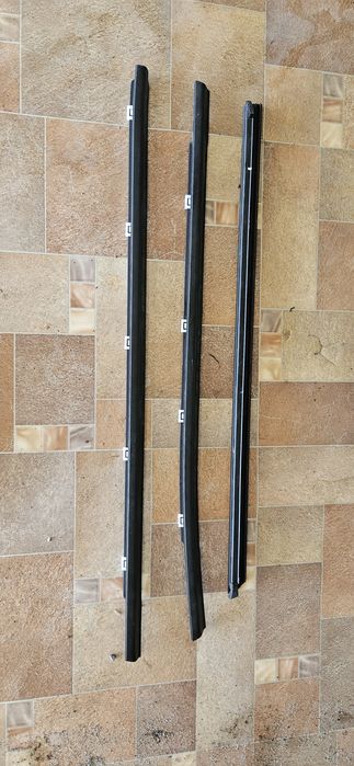 Hyundai kona 2021 молдинги двері ліва сторона