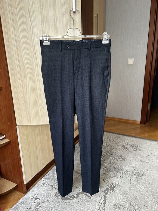 Костюм класичний трійка