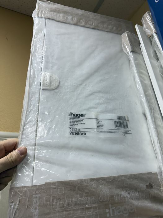 Двері для щита Hager Volta