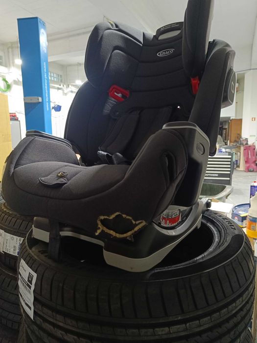 Cadeira de criança para automóvel