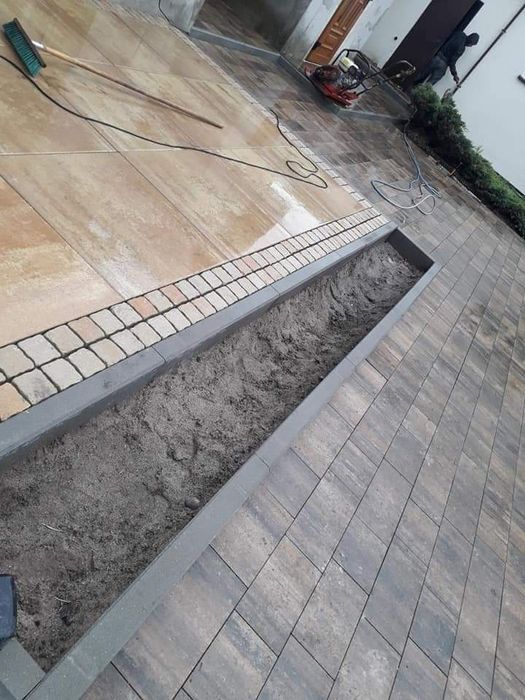 Układanie kostki brukowej