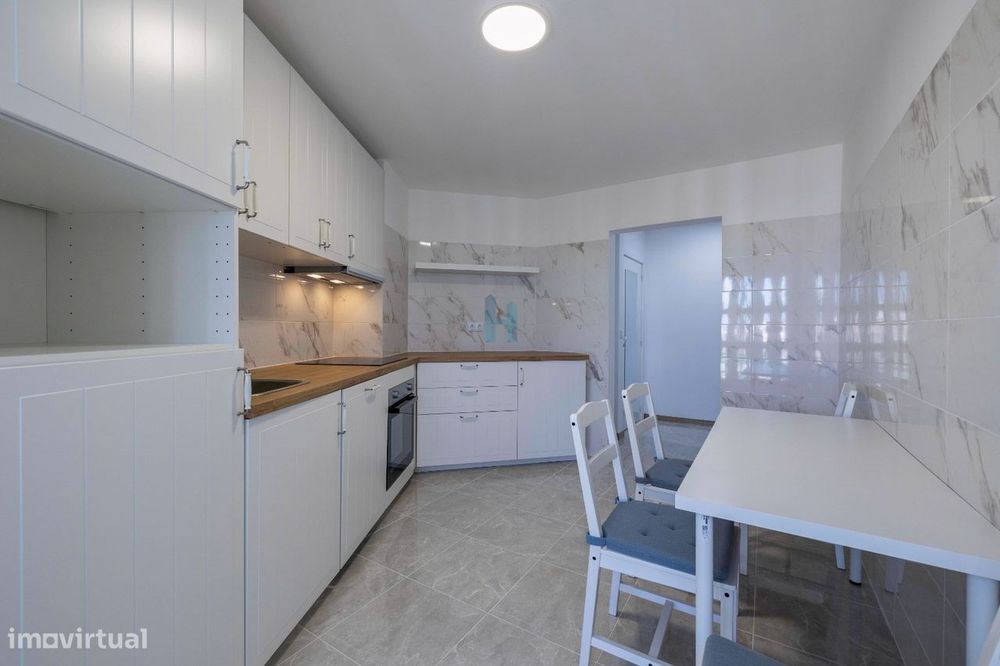 T2  renovado em Portimão