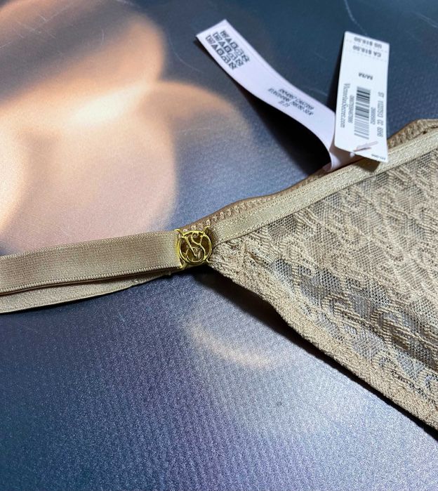 ШИКАРНЫЙ комплект Icon Victoria's Secret. S/М, 70-В Оригинал США.