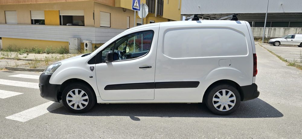 Citroen Berlingo 1.6 BlueHDi 100 Ano 2018 a diesel