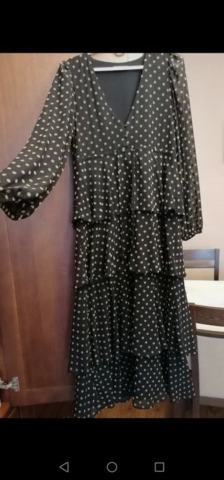 Elegancka sukienka w groszki