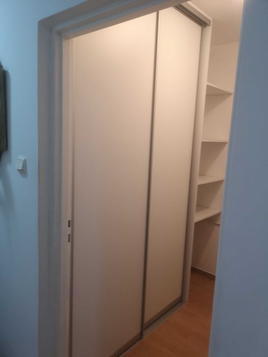 Meble na wymiar, szafy, zabudowy, garderoby oraz meble biurowe