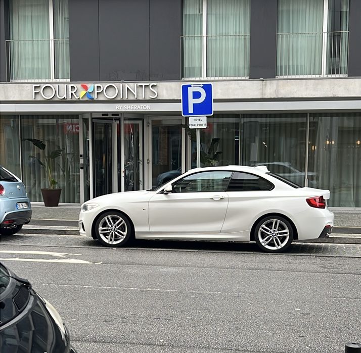 Bmw 220D COMO NOVO KM REAIS