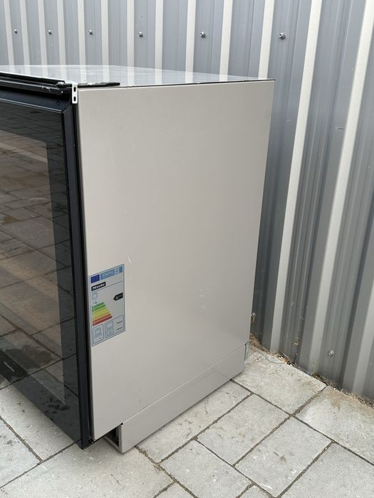 Вбудованавинна шафа Miele KWT4154 UG-1