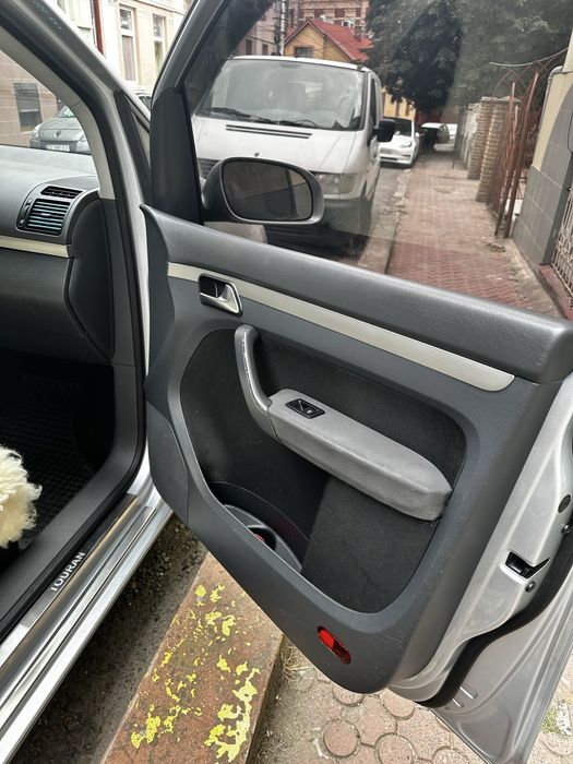 Volkswagen Touran 2007 VIN WVGZZZ1TZ7W045935 фото оголошення 5 з 12
