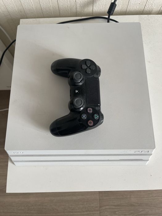 Sony PS4 1 Pro 1 Tb