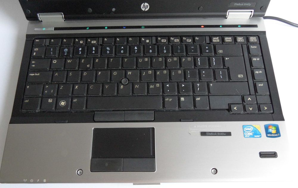Laptop HP Elitebook 8440p i5 , 8Gb ram , SSD 256